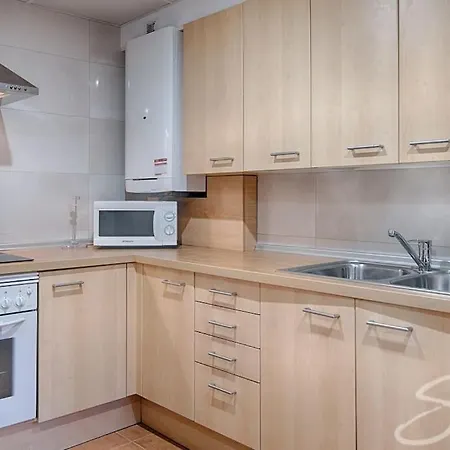 Saplan Real Estate Pensaueth Holiday home