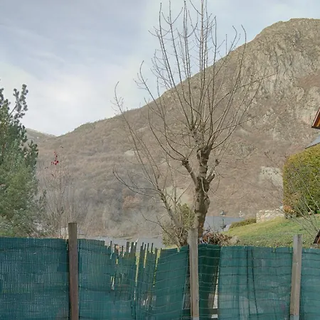 Saplan Real Estate Pensaueth